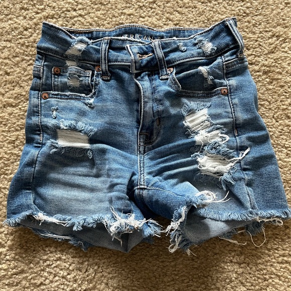Selling these double zero shorts from American eagle! - Picture 1 of 3